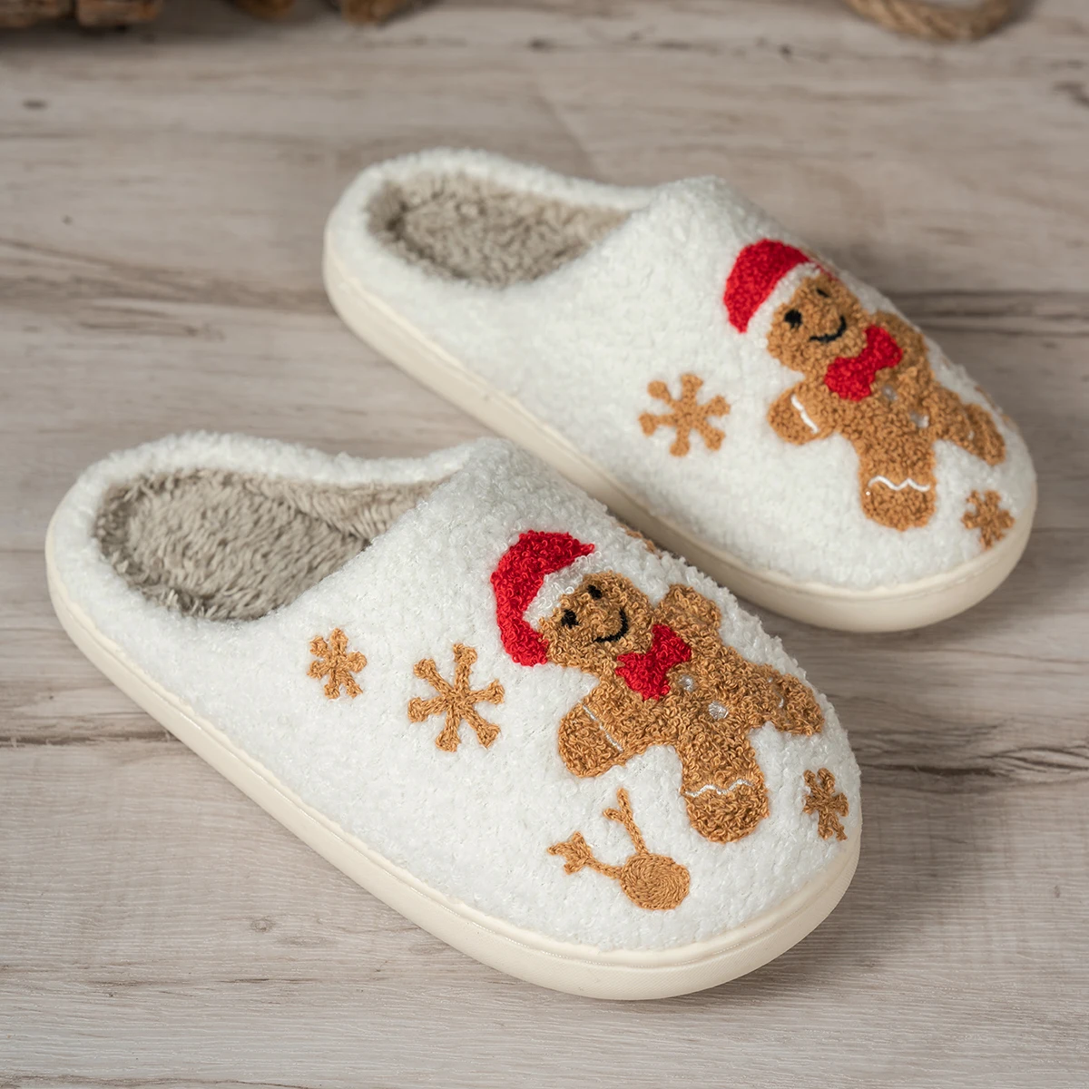 Christmas Winter Indoor Leisure Warm Slippers Embroidery Gingerbread Man Cartoon Pattern Women Comfy Soft Sole Home Fuzzy Shoes