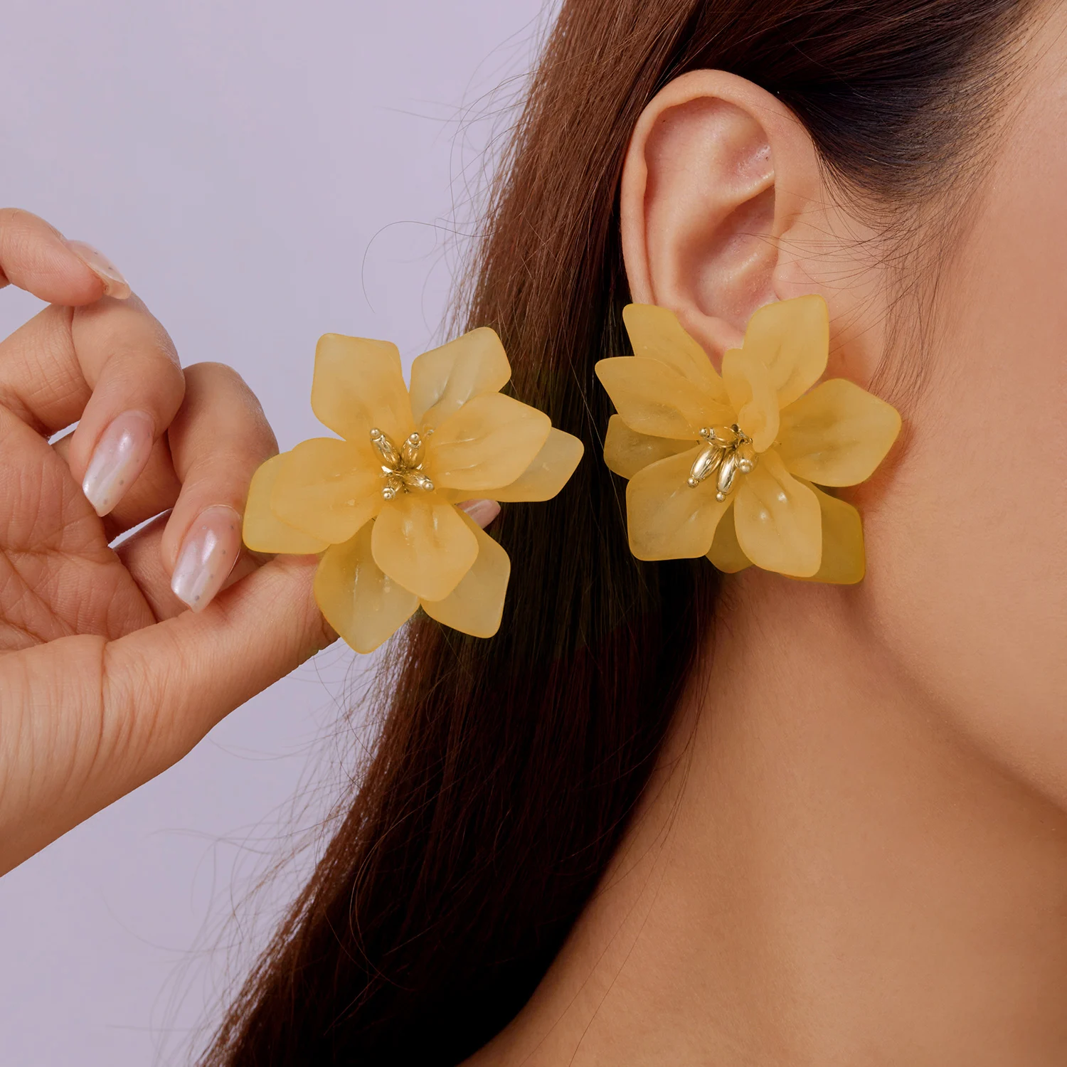 モアッサナイトフラワースタッドイヤリング：スターリングシルバーの花 