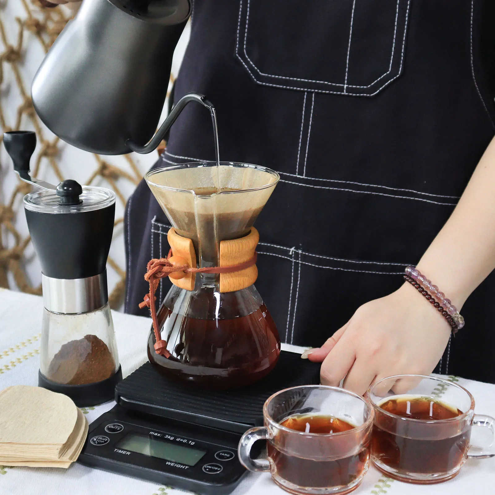 

8in1 Pour Over Coffee Set Portable Coffee Maker Set Manual Grinder Coffee Machine Set Coffee Funnel Filter Set Coffee Accessory