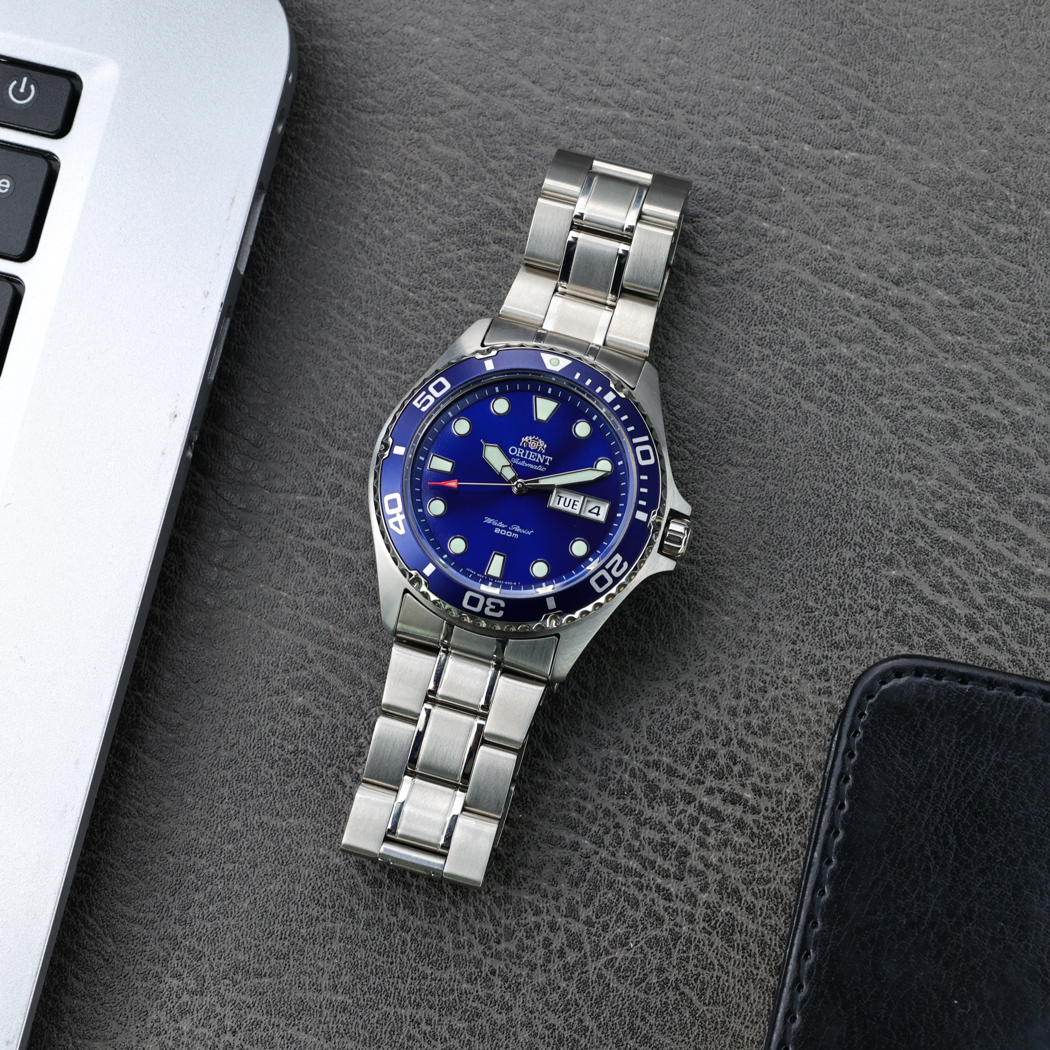 أورينت ساعة رجل أصلي ياباني ساعات آلية أوتوماتيكية 20Bar مقاوم للماء ساعة رياضية مضيئة الفولاذ المقاوم للصدأ ساعة رجالية