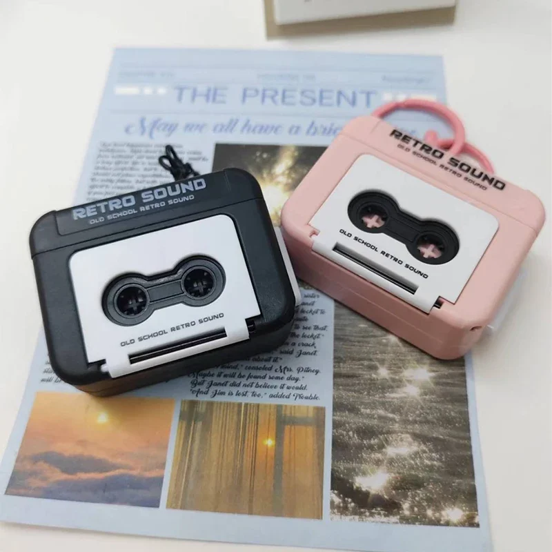 Vintage Cassette Recorder Music Key Chain Pendant Cute Mini Player Music Box Commemorative Keyring For Couple Jewelry Gift