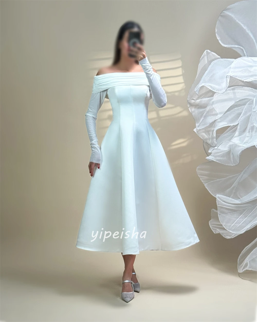 Vestidos hasta el tobillo con hombros descubiertos y pliegues fruncidos elegantes de estilo moderno personalizados vestidos para ocasiones a medida de alta calidad