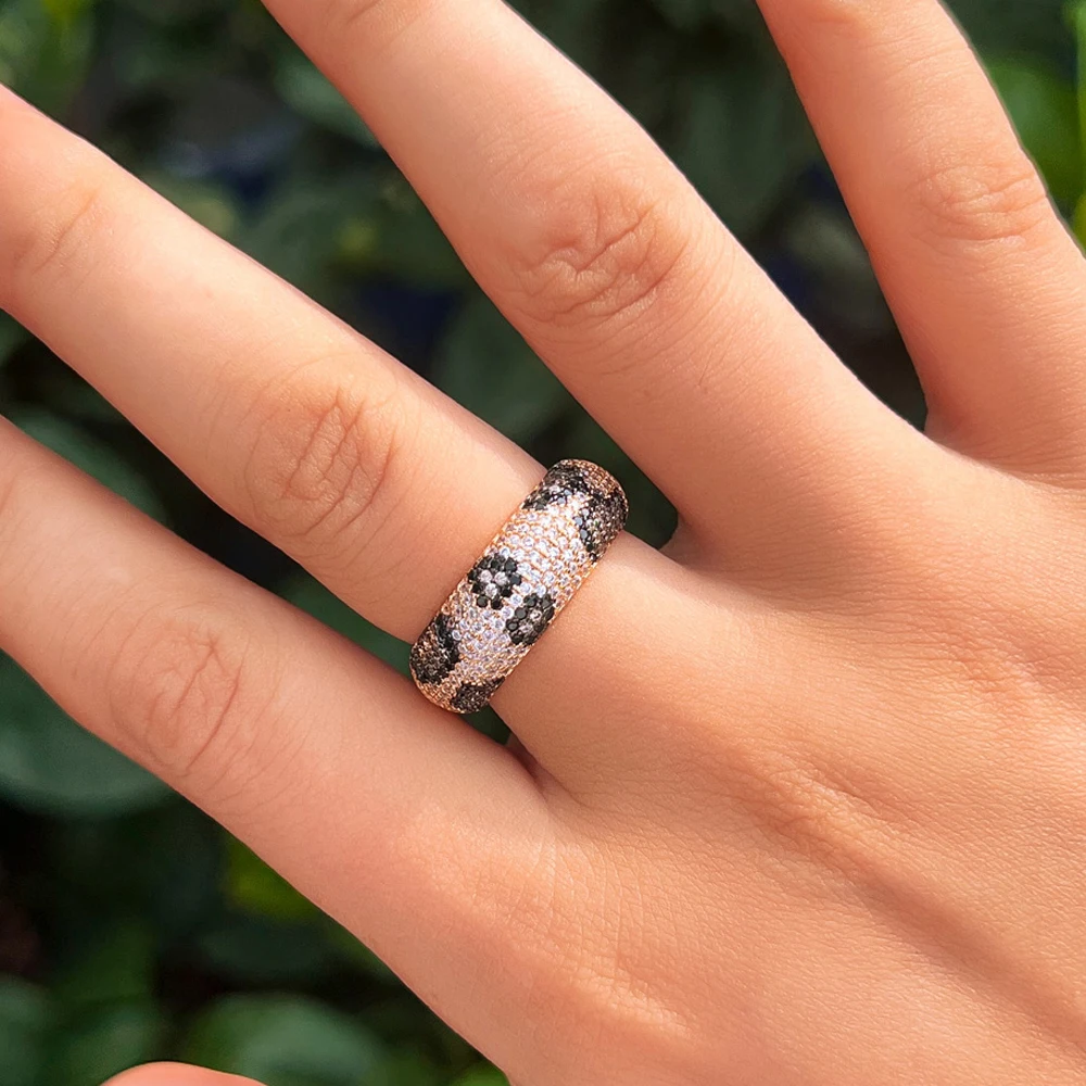 ThreeGraces 2024 Luxury Multicolor Cubic Zirconia Leopard Skin Pattern Bridal Party Open Size Ring for Women Chic Jewelry R320