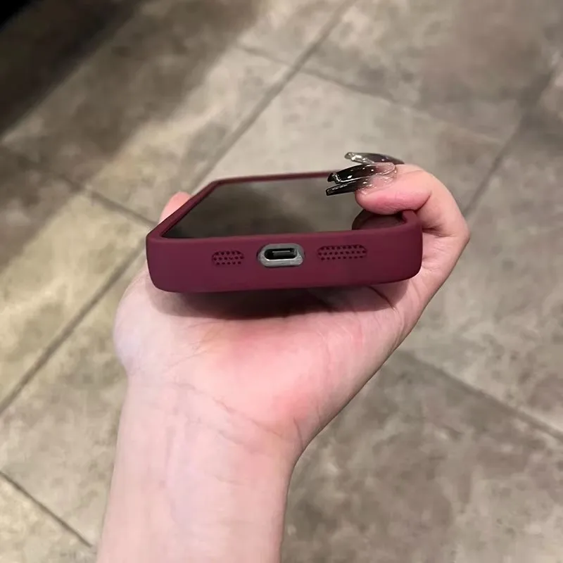 Fotografia 7: Capa de Celular Antichoque de TPU com Estampa de Renda Vermelha Moderna para iPhone 15 Pro, 17, 16, 14, 13, 12, 11 Pro Max, XS, XR, 7, 8 Plus, SE2, 16E, 17 Air