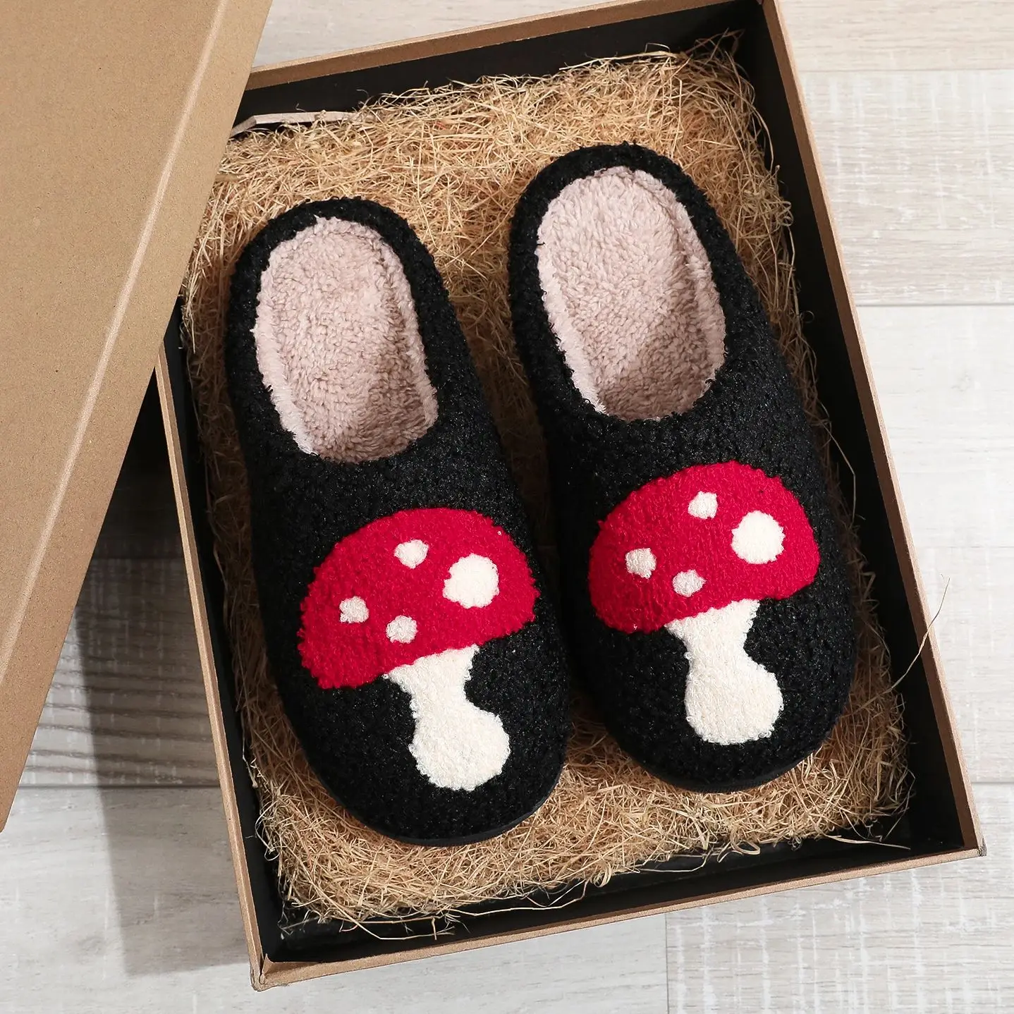 Winter home home mushroom pattern cotton slippers non-slip thick bottom wool cotton slippers