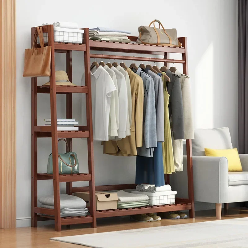

Simple clothes and hats Solid wood hangers Floor-to-ceiling bedroom hangers