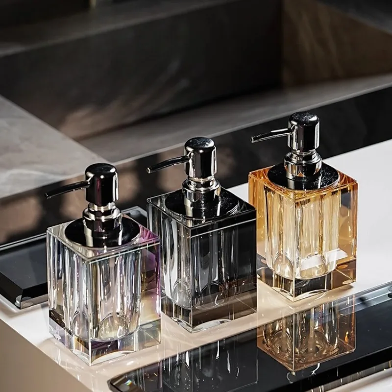 

Modern Luxury Crystal Glass Lotion Bottle Bathroom Hand Soap Shampoo Refillable Amber Glass Soap Dispenser Bathroom Accessories