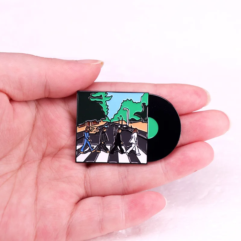 Album musicale vinile Rock Band Badge originalità cantanti coro segno felpa con cappuccio giacca Pin accessori Band Fan Friend Gift Collection