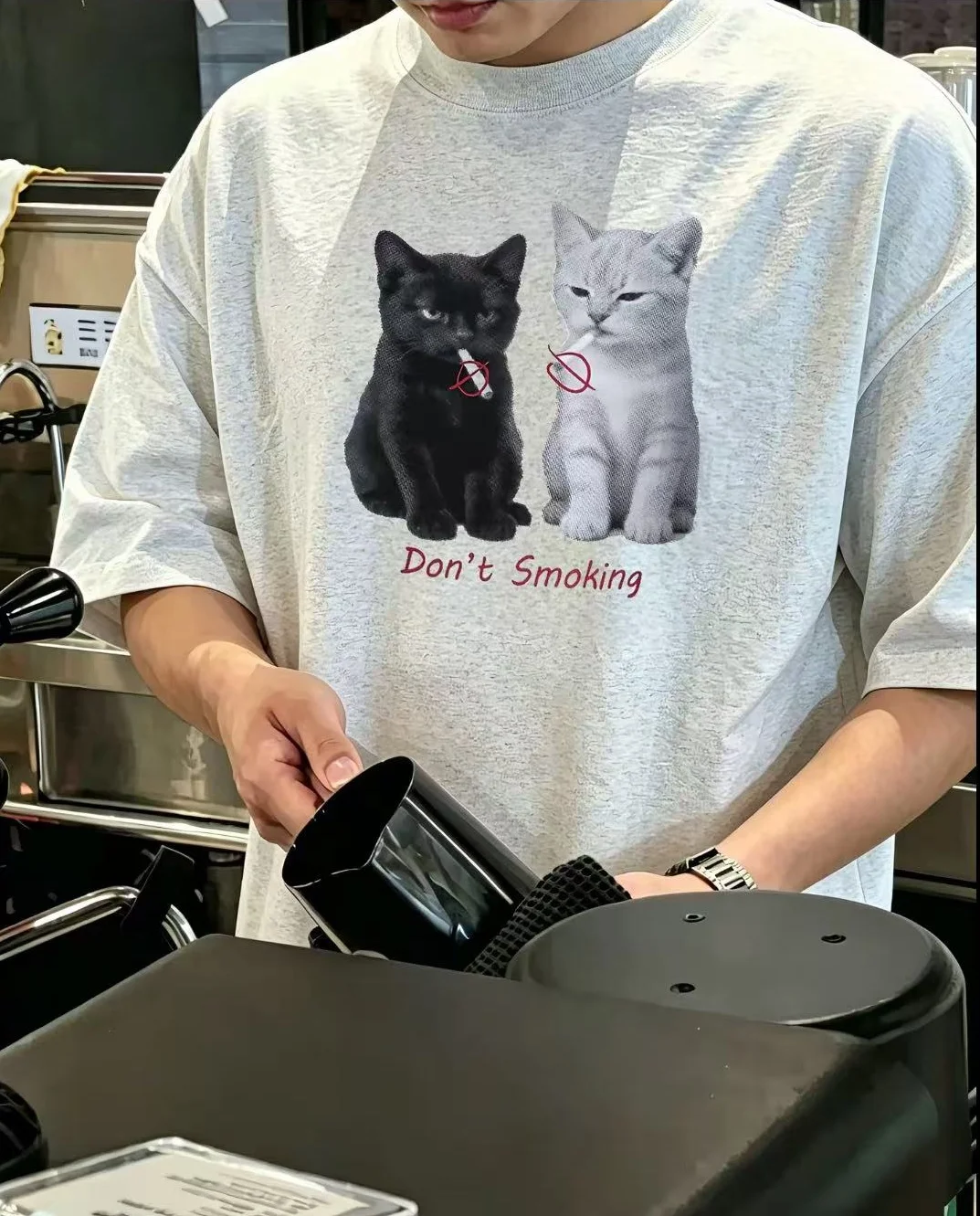 2026 Harajuku Aesthetic Cat Print T-shirt Men Funny Don't Smoking Design Streetwear Oversized Tee Summer Casual Top Classic