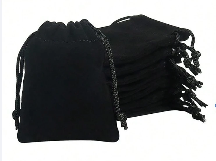Velvet Pouch with Drawstring for Jewelry Packaging