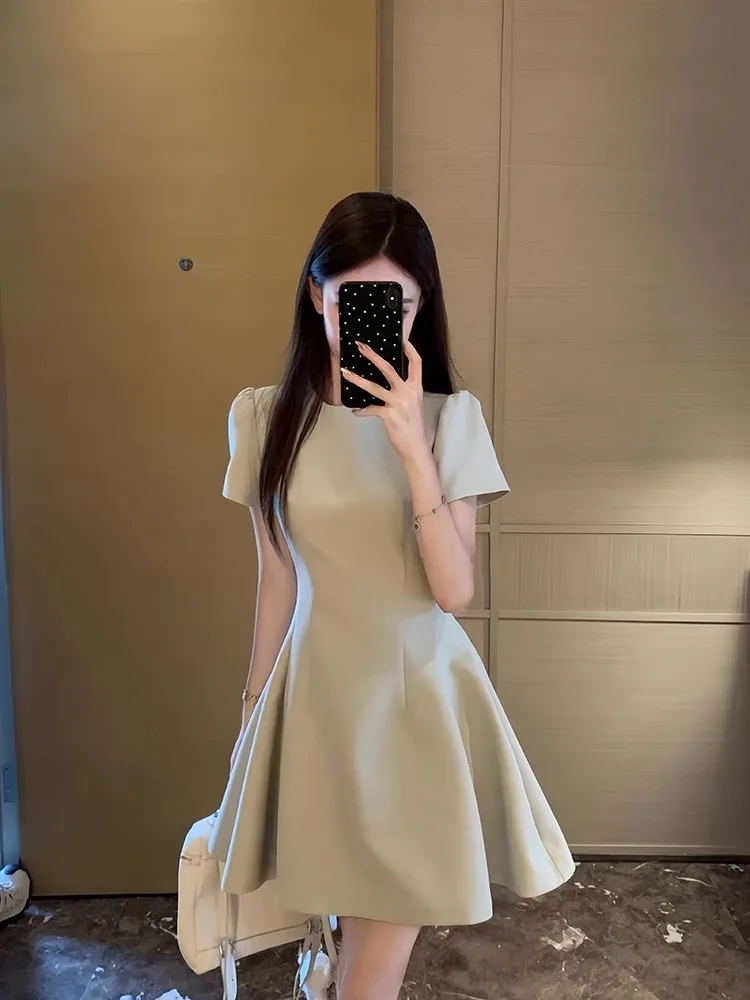 White Summer Dr Wom… - image