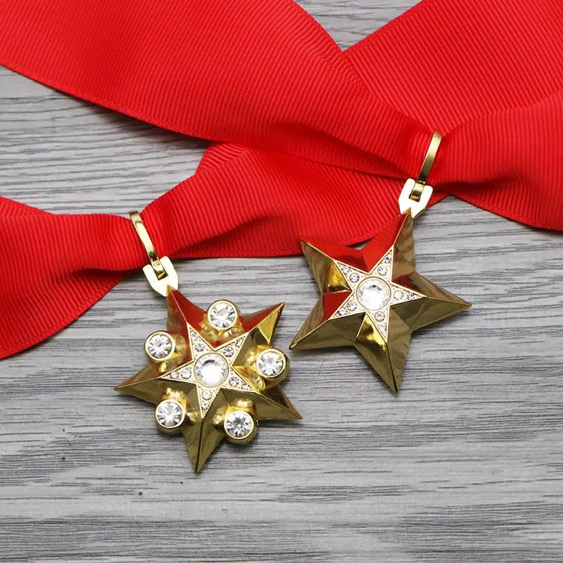 1PC Exquisite Former Marshal Star Honor Medal Heroism Special Badge Hand Inlaid Zircon Shining Gift Copy