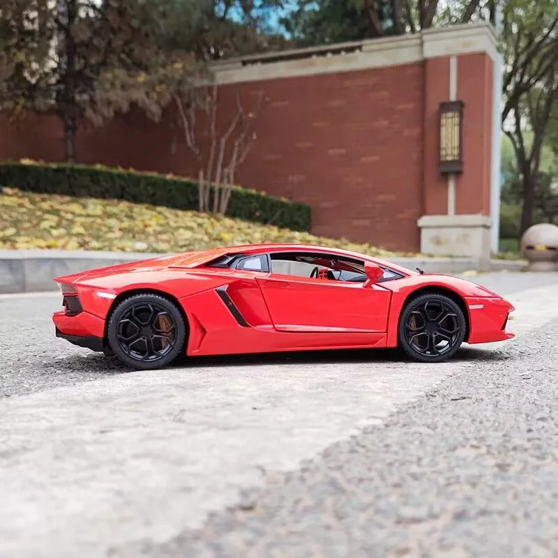 1:18 Aventador LP740 Alloy Sports Car Model Diecast Metal Racing Car Vehicles Model High Simulation Collection Children Toy Gift