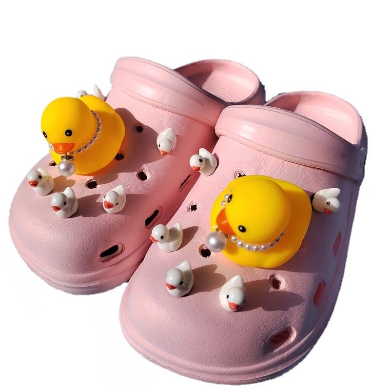 New Whole Set Hot Sale DIY Hole Shoes Charms for Little Yellow Duck Charms Designer Quality Garden Shoe Decoration Girl Gift