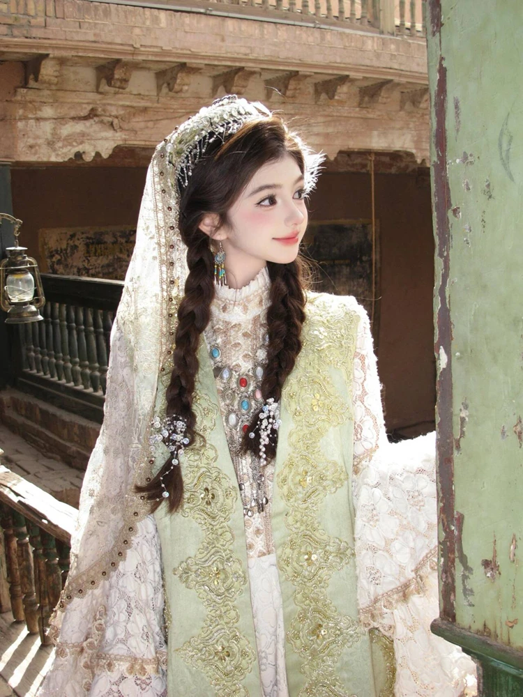 

Princess Style Ethnic Uygur Costume Photography Clothing for Young Girls Travel Shoot Traditional Nationalwear Fashionable La...