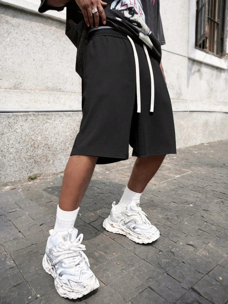 

Men Streetwear Frayed Edge Solid Color Shorts, High Street Skateboarding Summer Oversized Shorts Suitable Outdoor Plain Simple