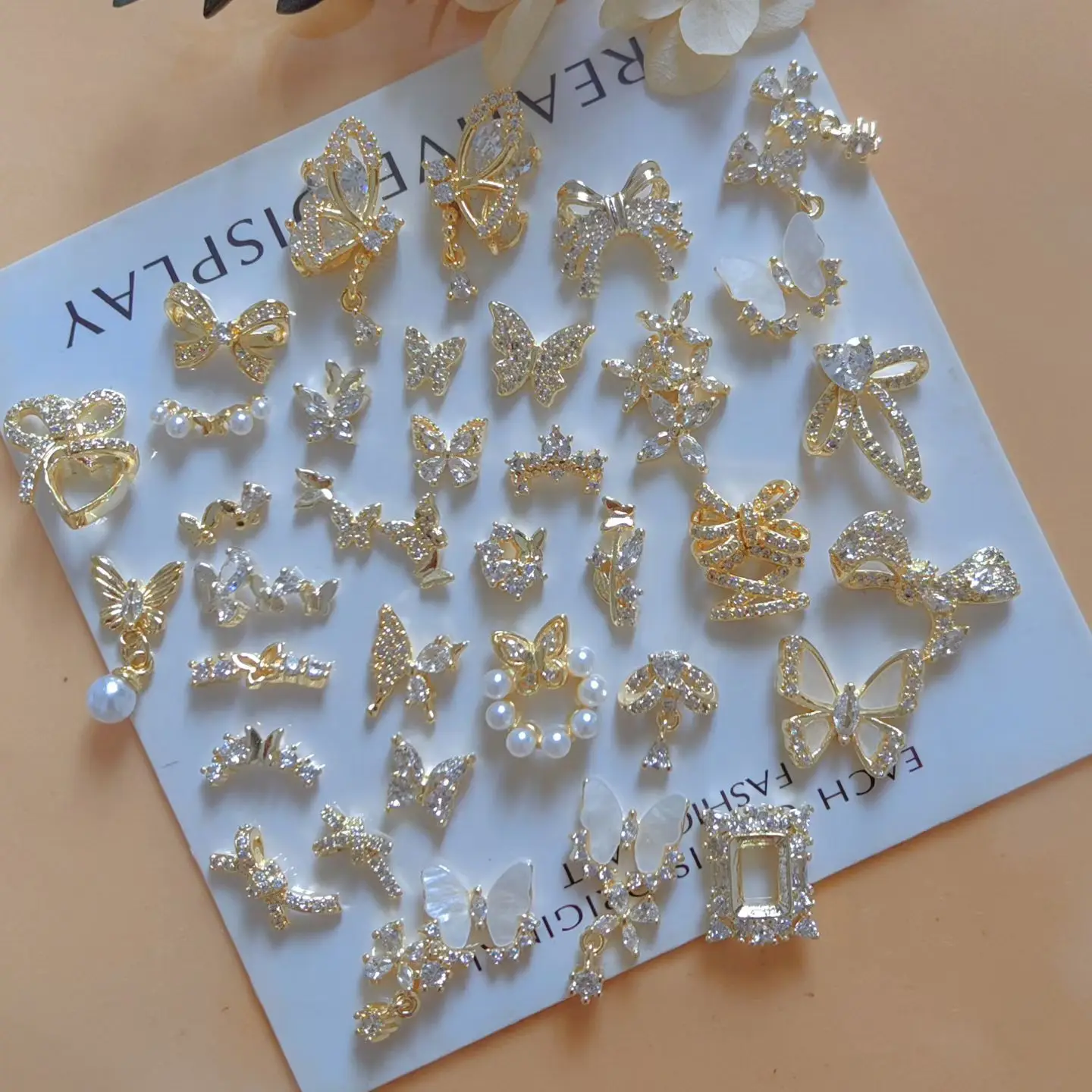 10pcs/lot Luxury Golden Butterfly Bow Zircon Metal Nails Jewelry Material Decorations Nail Art Accessories Charms Parts Supplies