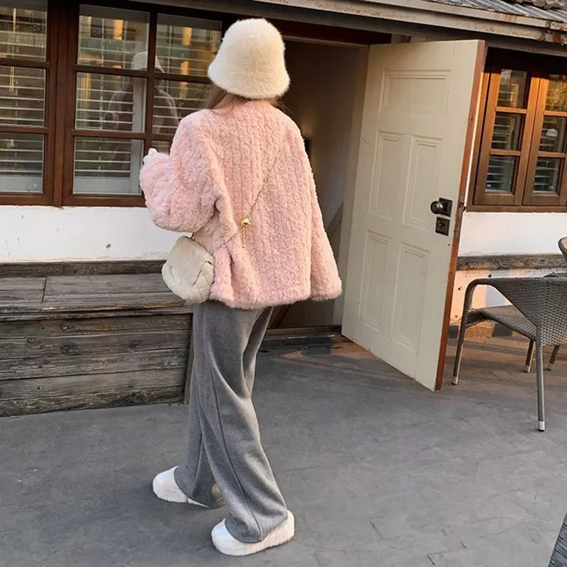 Pink Faux Fur Jacket Women Fashion with Pocket Long Sleeves Lamb Wool Warm Coat Ladies Korean High Street Short Outwear