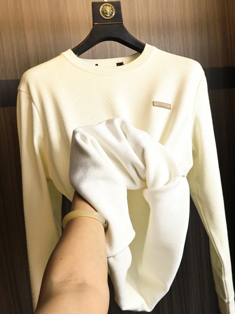 Elegant Soft Fleece Lined round Neck Knitwear for Men Fashionable All-Match Pure Color Skin-Friendly Winter Long Sleeve Sweater
