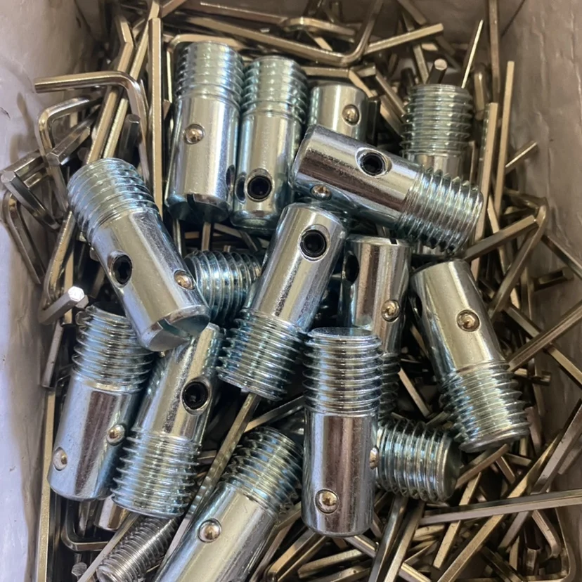 العالمي M16 المسمار الطلب السريع محول ل TPE سيليكون الدمى 2025 رائجة البيع دمية ربط المسمار العالمي صالح