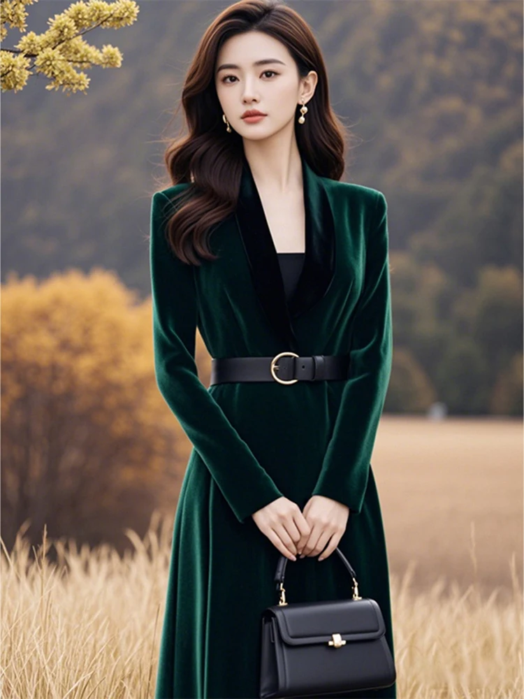 Gold Vs High-end Fashionable Elegant and Loose Fitting for a Wealthy Lady High End Slimming Dress