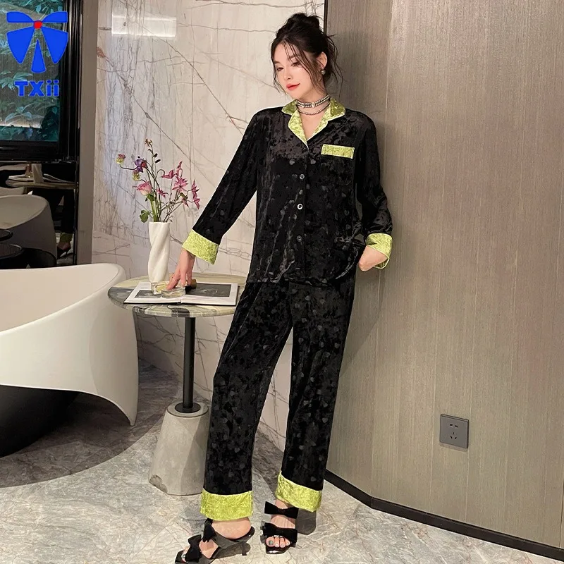 2024 autumn and winter new gold velvet pajamas women\'s high-end long sleeve light luxury home clothes suit can be worn outside