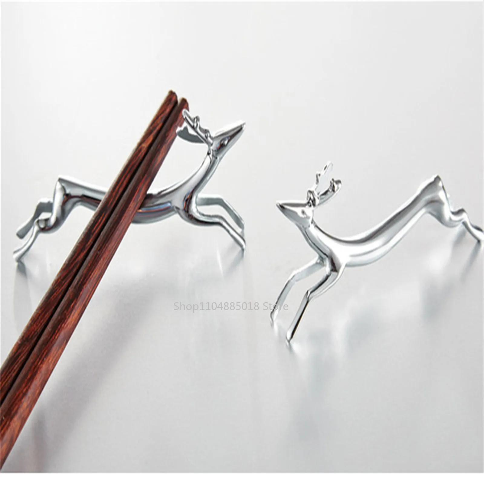 

2pcs Chopstick Rest Pillow Alloy Puppy Deer Chopstick Holder Creative Tableware Chopstick Rack Hotel Table Dining Cutlery Stand
