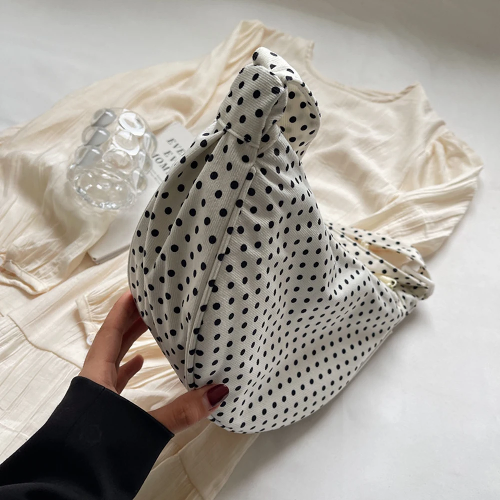 حقيبة كروس للنساء على شكل نصف قمر حقيبة هوبو قماشية بحزام قابل للتعديل وسحاب حقيبة حبال صغيرة للسفر والتسوق