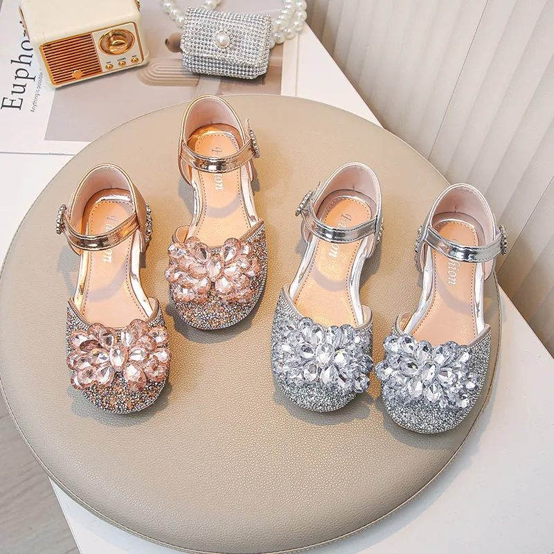 

Girls Dance Shoes Non-slip Shiny Crystal Kids Sandals for Party 2026 New Fashion Children Princess Shoes Summer Soft Sole Shoes