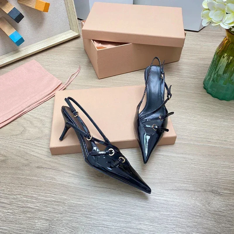 

Pointed thin heel belt buckle single shoe 2024 Paris runway new niche design versatile back strap wrapped sandals