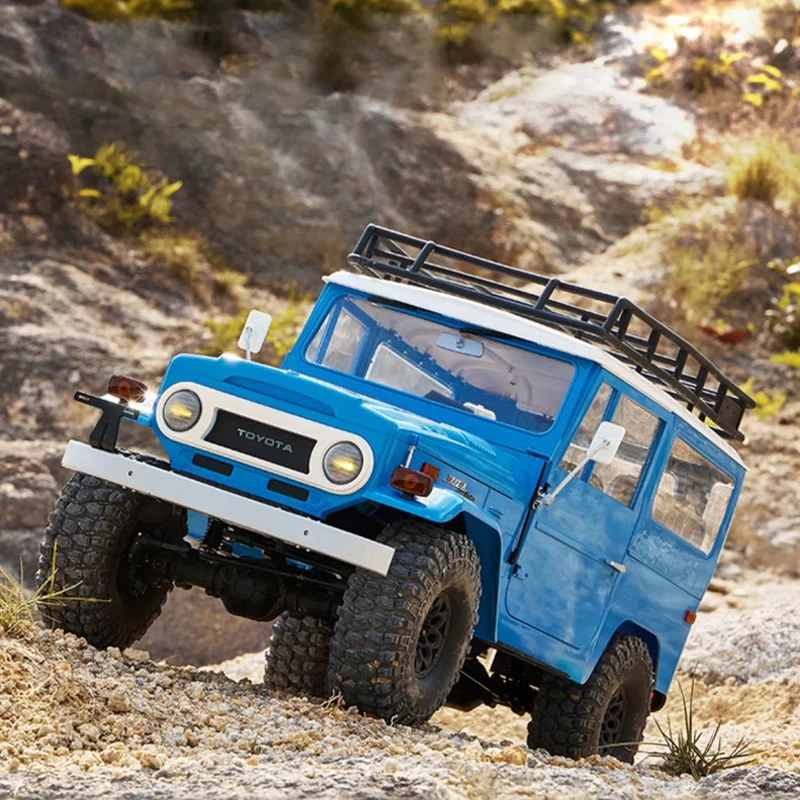 FMS 1/10 Toyota FJ40 Napęd na cztery koła Off Road Zdalnie sterowany pojazd Wspinaczka na świeżym powietrzu Twarda skorupa Symulacja samochodu Model