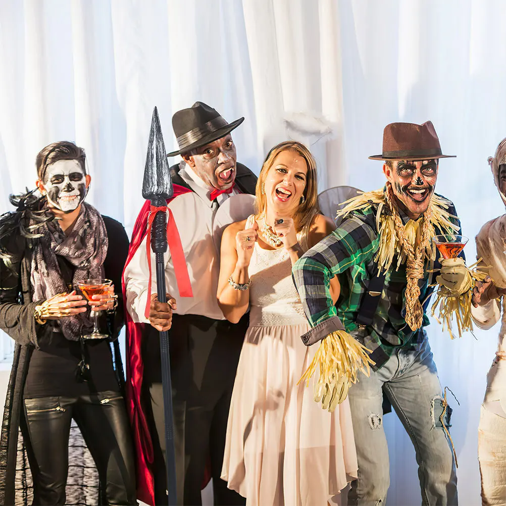 2Pcs Medieval Knight Costume Props Red Tassels Lightweight Roman Cosplay Accessories for Dress-Up Party Stage Performance Role