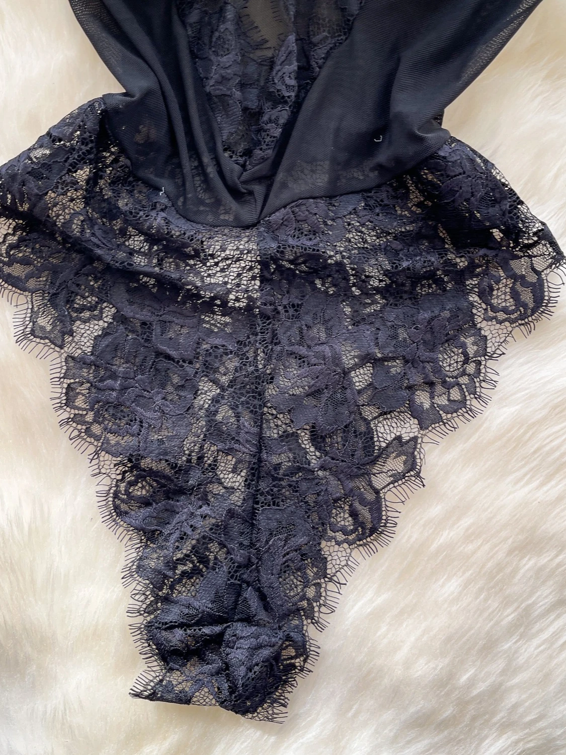 Foamlina المرأة مثير بودسوت/ بدلة الجسم المصنوعة من الدانتيل الملابس الداخلية الأسود السباغيتي حزام انظر من خلال بقماش شفاف حللا وزرة رقيقة جدا لا منصات