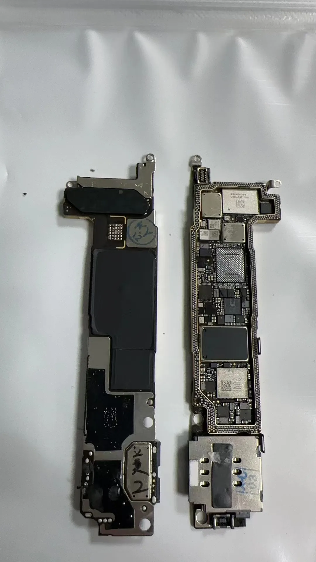 Le démontage iPhone 13 Pro dévoile plusieurs détails