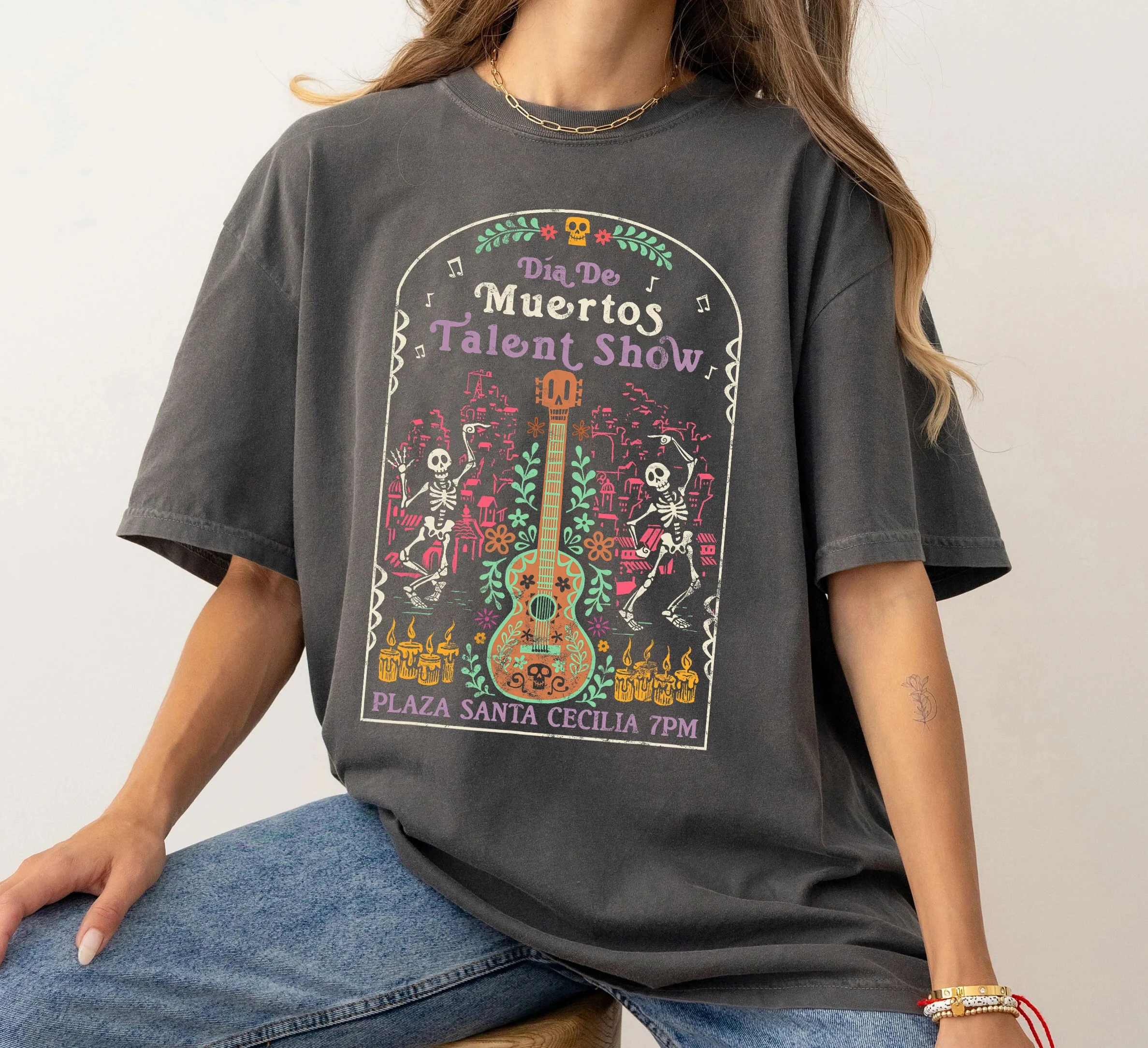Camiseta Disney Pixar Coco Talent Show Flyer, camiseta de Coco Miguel, camisa de esqueleto de baile de Coco, camiseta de viaje familiar de Disneyland