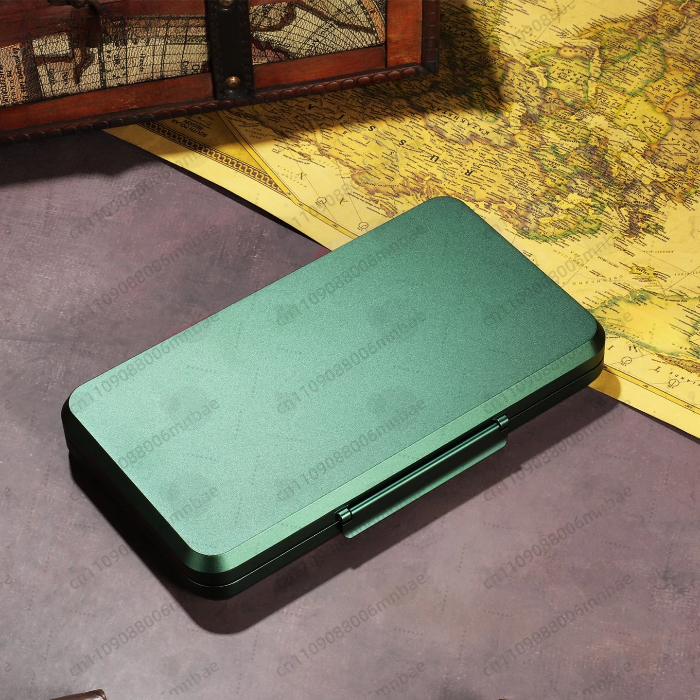 Portable cigar box 3CM light and thin cigar moisturizing box aluminum alloy carrying moisturizing seal light and portable