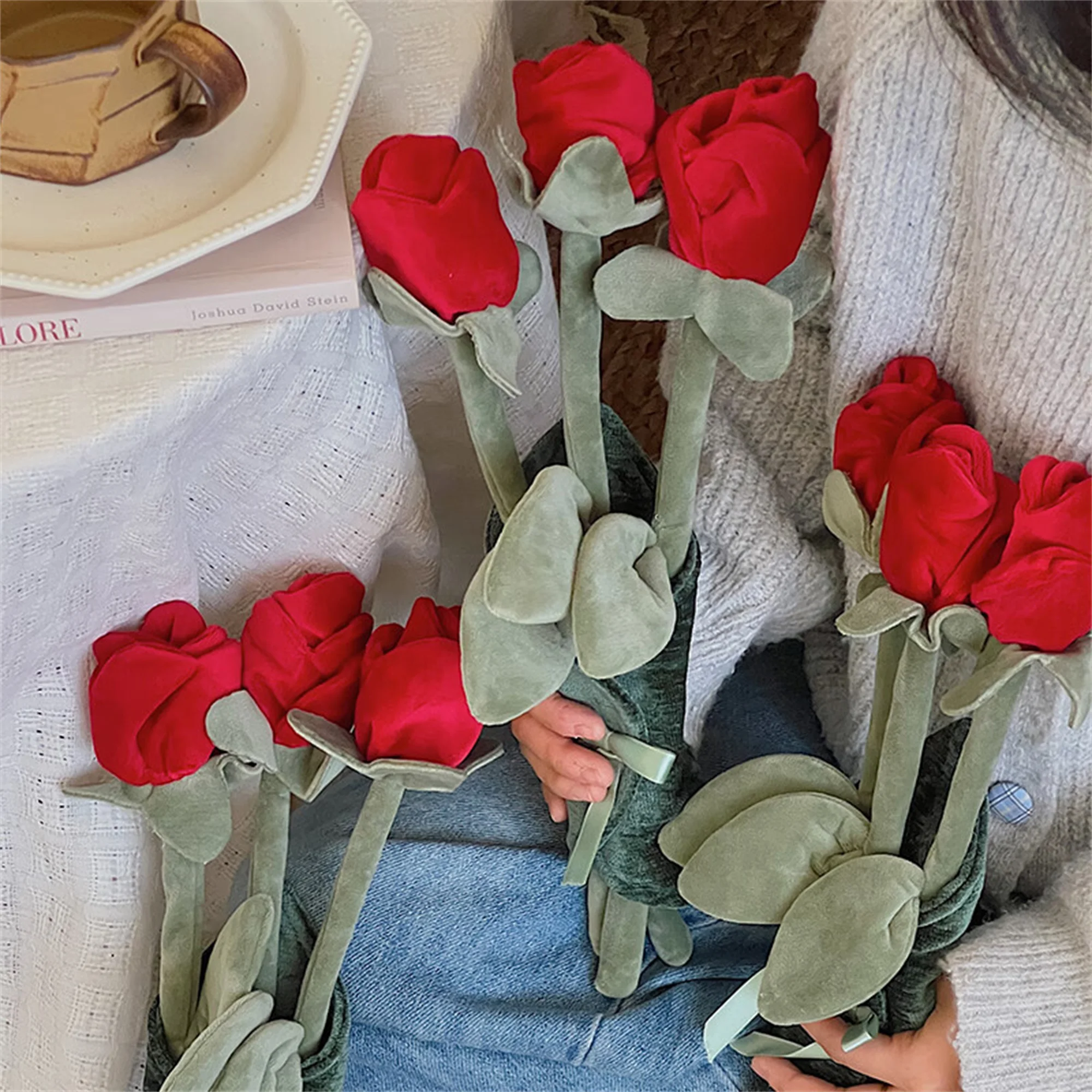 

Изысканная шелковая цветочная композиция: красиво оформленный букет из пионов и лилий для свадеб, юбилеев и домашнего декора