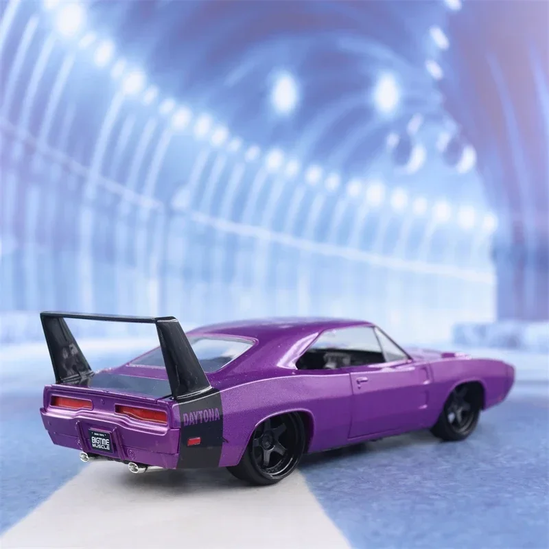 1:24 1969 Dodge Charger Daytona Classic Muscle Sports Car Diecast Metal Alloy Model Car Toy Kids Gift Collection J321