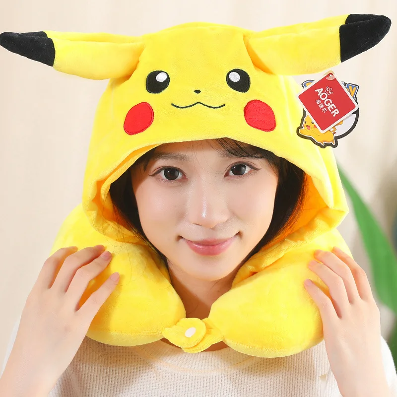 Pokemon Pikachu Pluszowa poduszka z kapturem w kształcie litery U Wypchana poduszka Anime Kreskówka Pikachu Plecak Kawaii Pikachu Pluszowa torba Dziecko Prezenty świąteczne