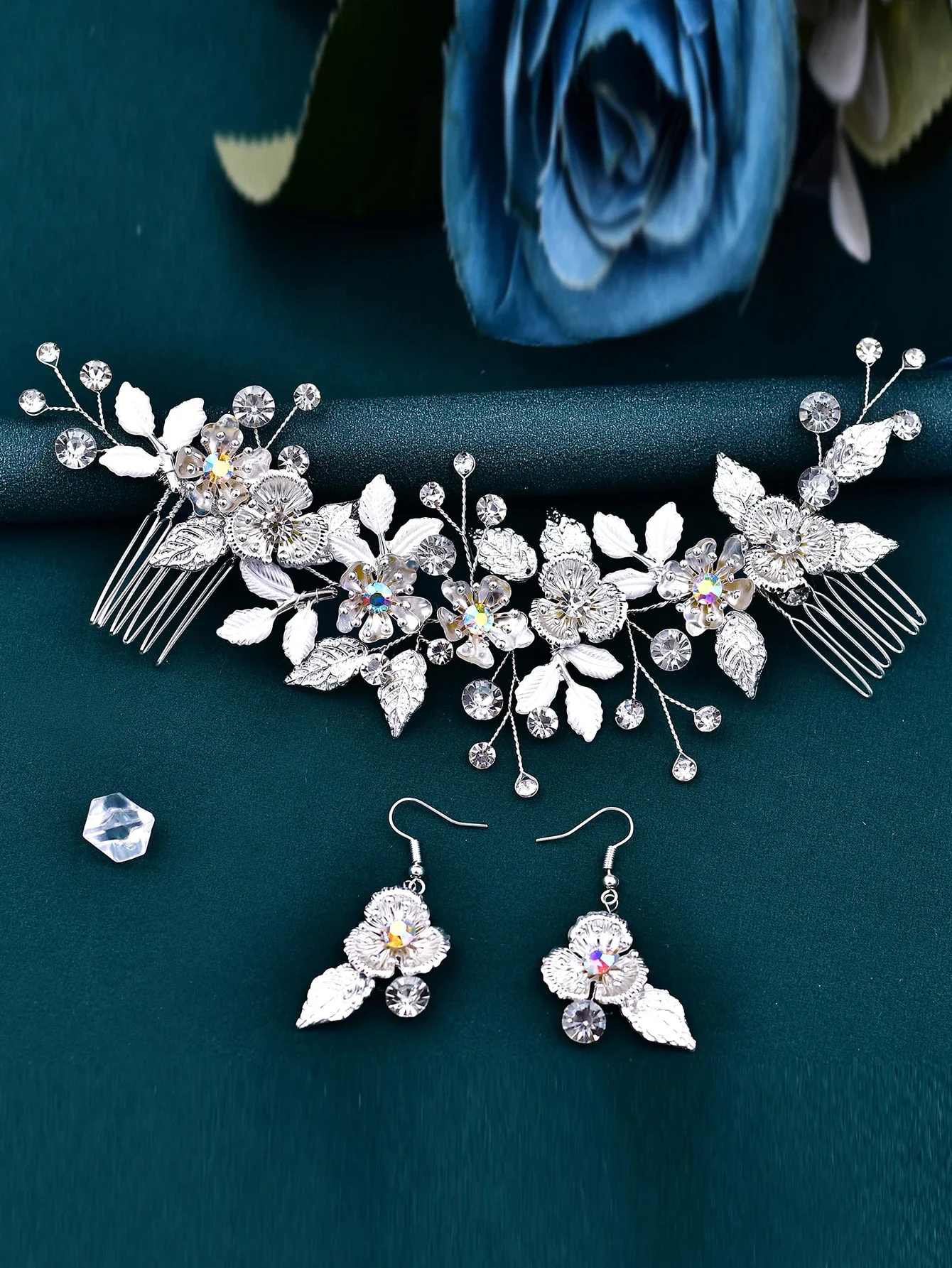 

1pc Women Rhinestone & Flower Decor Elegant Bridal Hair Comb & 1pair Drop Earrings, For Wedding Tiaras Valentine's Day