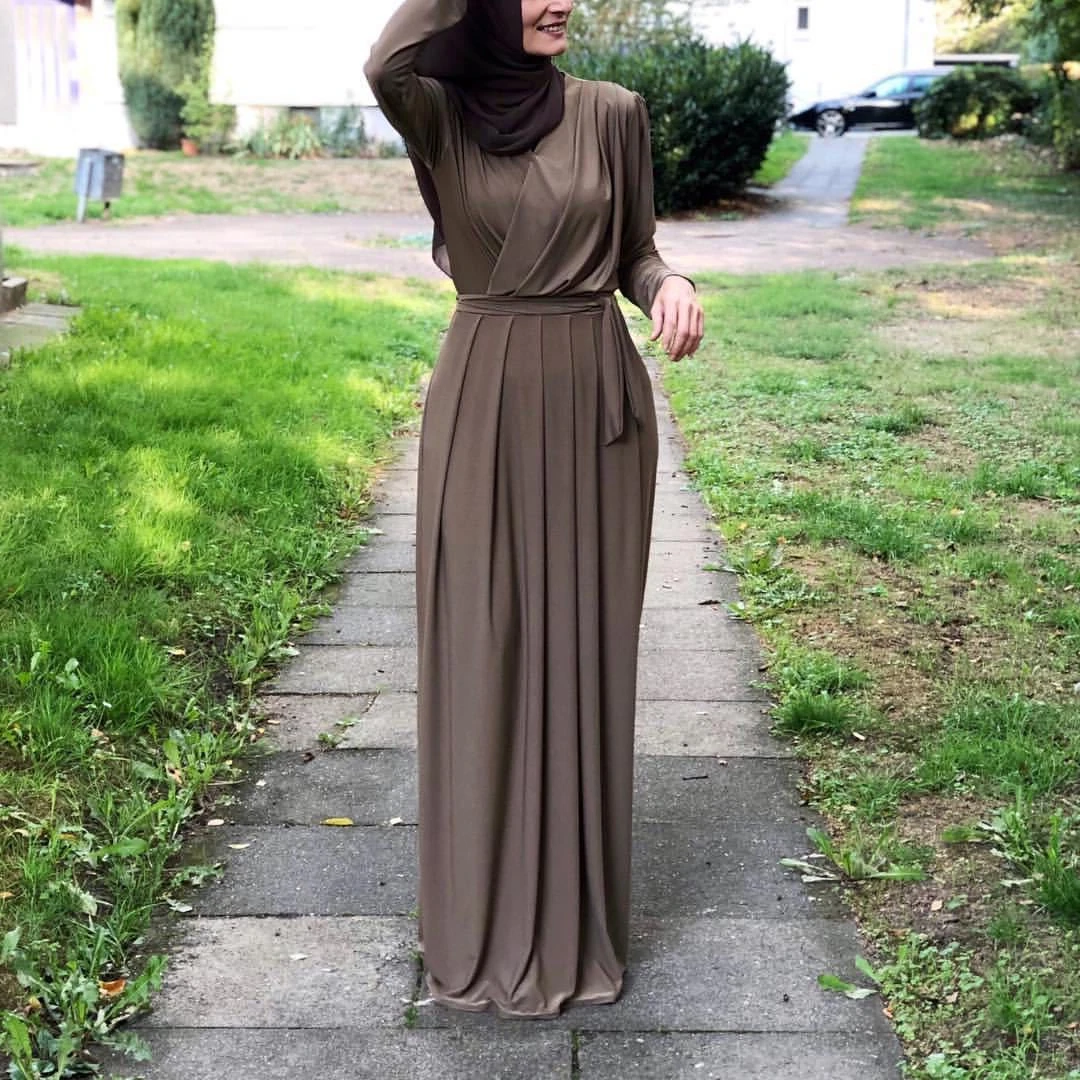 

Women Long Dress V-neck Pleated Floor Length Muslimah Fashion Lady Elegant Abaya Dubai Turkey Islamic African Robe Longuette