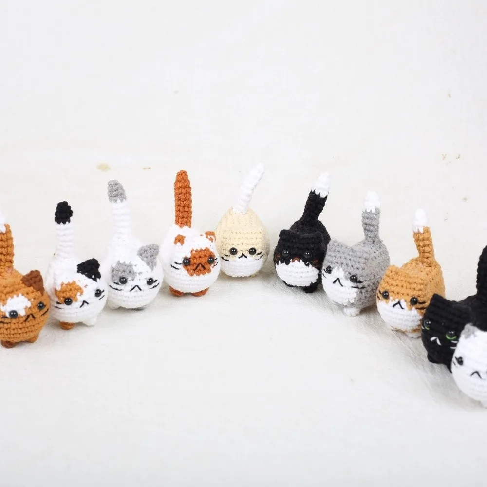 Creative Cartoon Crochet Kitten Keyrings Handmaking Mini Cat Crochet Keychain Multi-color Cat Key Chain Backpack Decor