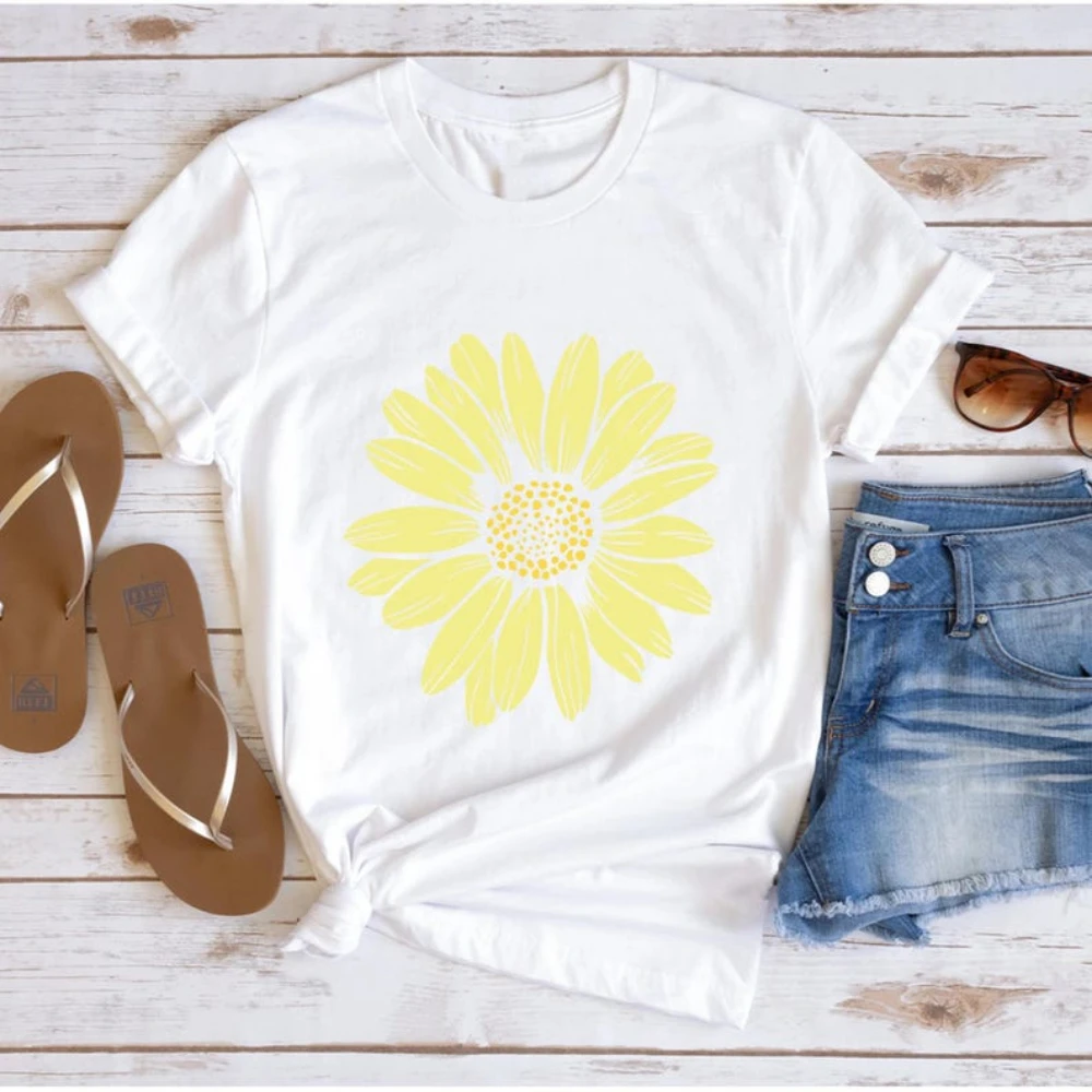 Daisy Wildflower Shirt Floral Gift Birth Month Flower Gift for Sister Summer Tops Daisy Women Shirt Flower Tee Short Sleeve