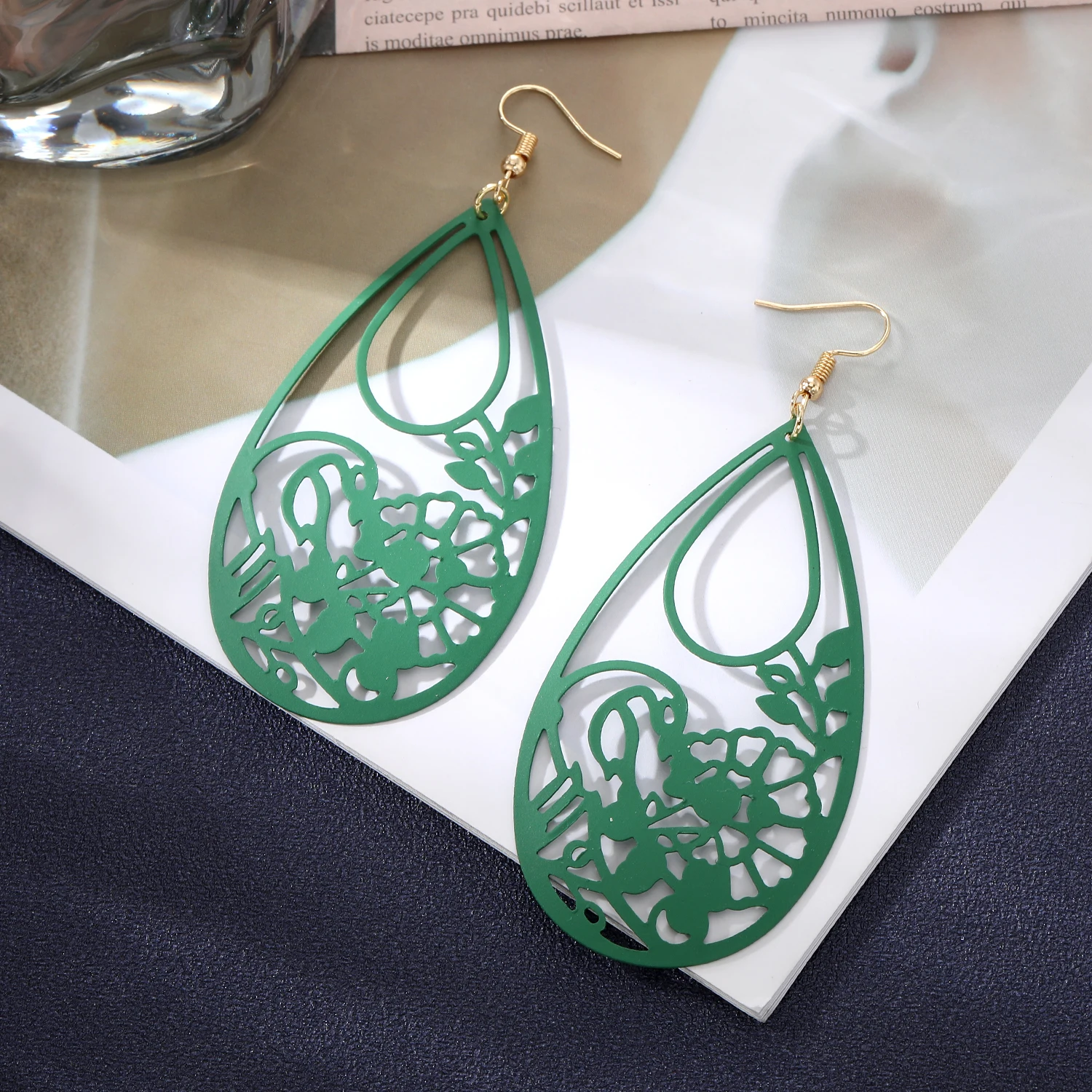 New Hollow out Bohemian Fashion Earrings Popular Simple Metal Green Spray Earrings Retro Ethnic Style Earrings Wholesale