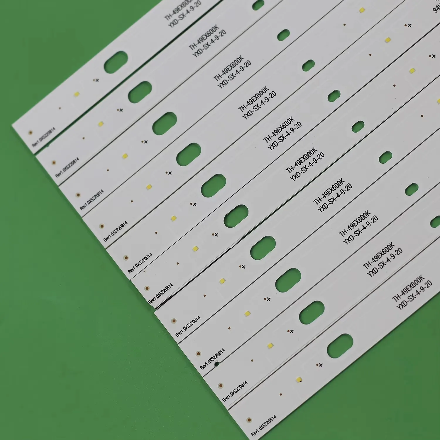 20 個 LED バックライトストリップパナソニック TNP4G622-1 TH-49EX600H TH-49EX600K TX-49EX600E TX-49EX633E