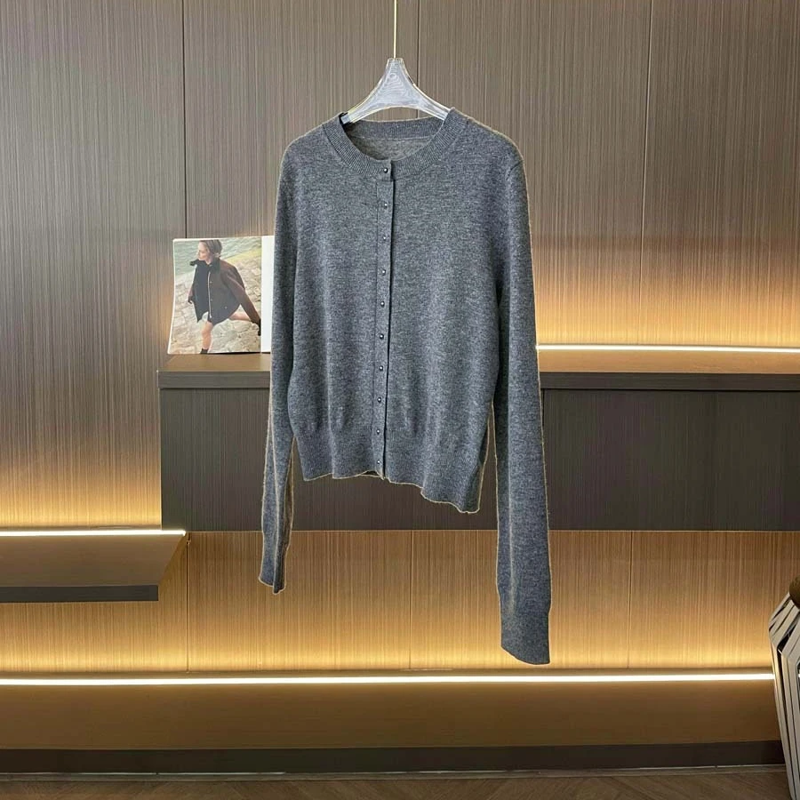 سترة صوف 100% بتصميم كلاسيكي كاجوال وبسيط