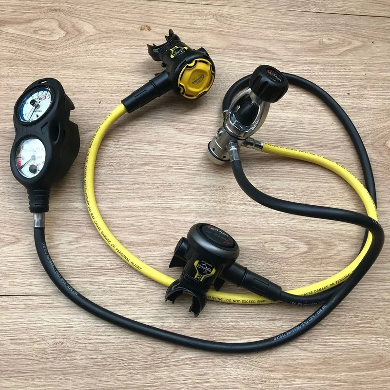 مجموعة معدات غوص السكوبا، صمام تنفس لتقليل ضغط الرأس لمرحلتين BCD #2