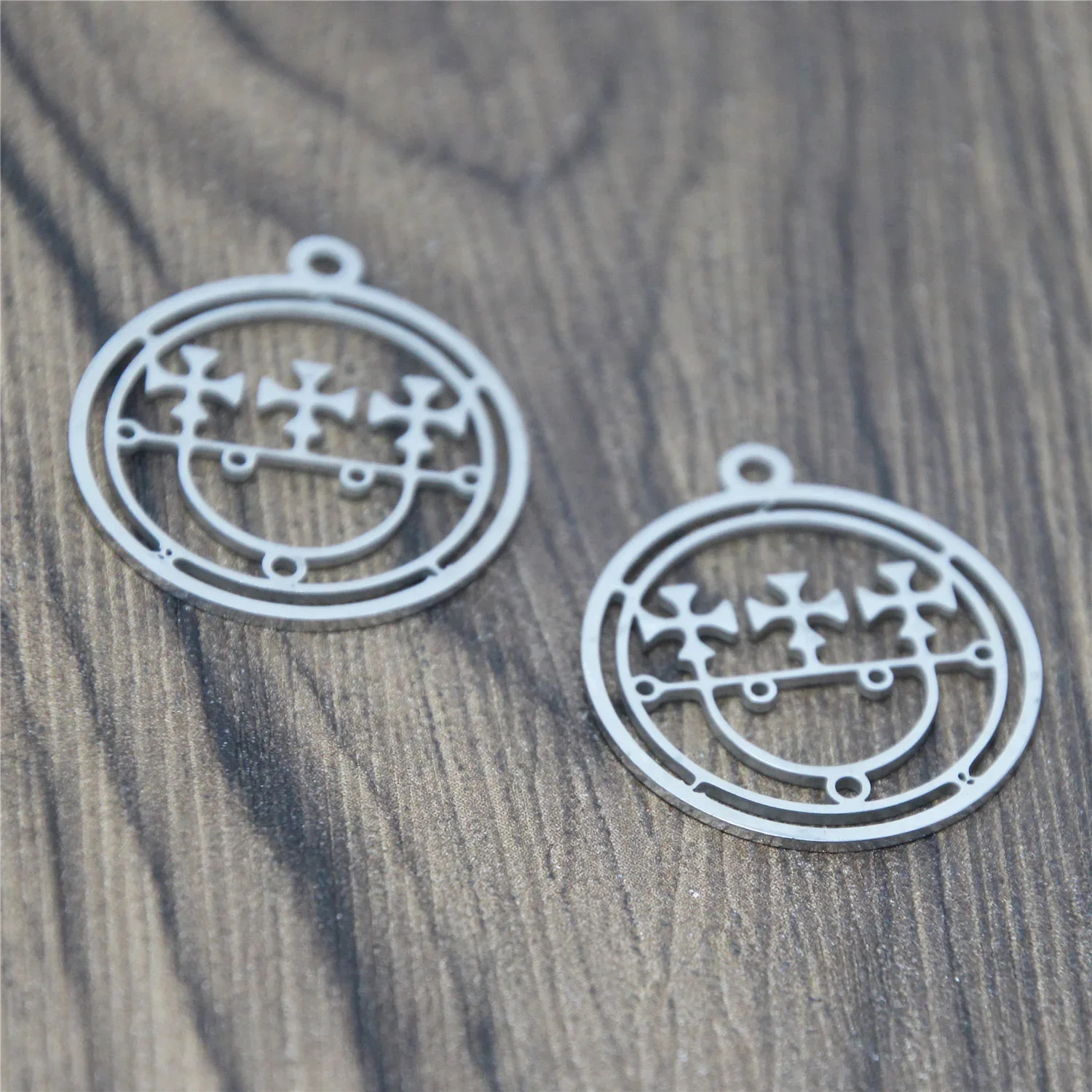 5pcs/lot Sceal Sigil of Sitri Charm Goetia Seal Lucifer Demons Stainless Steel Pendant 28x25mm