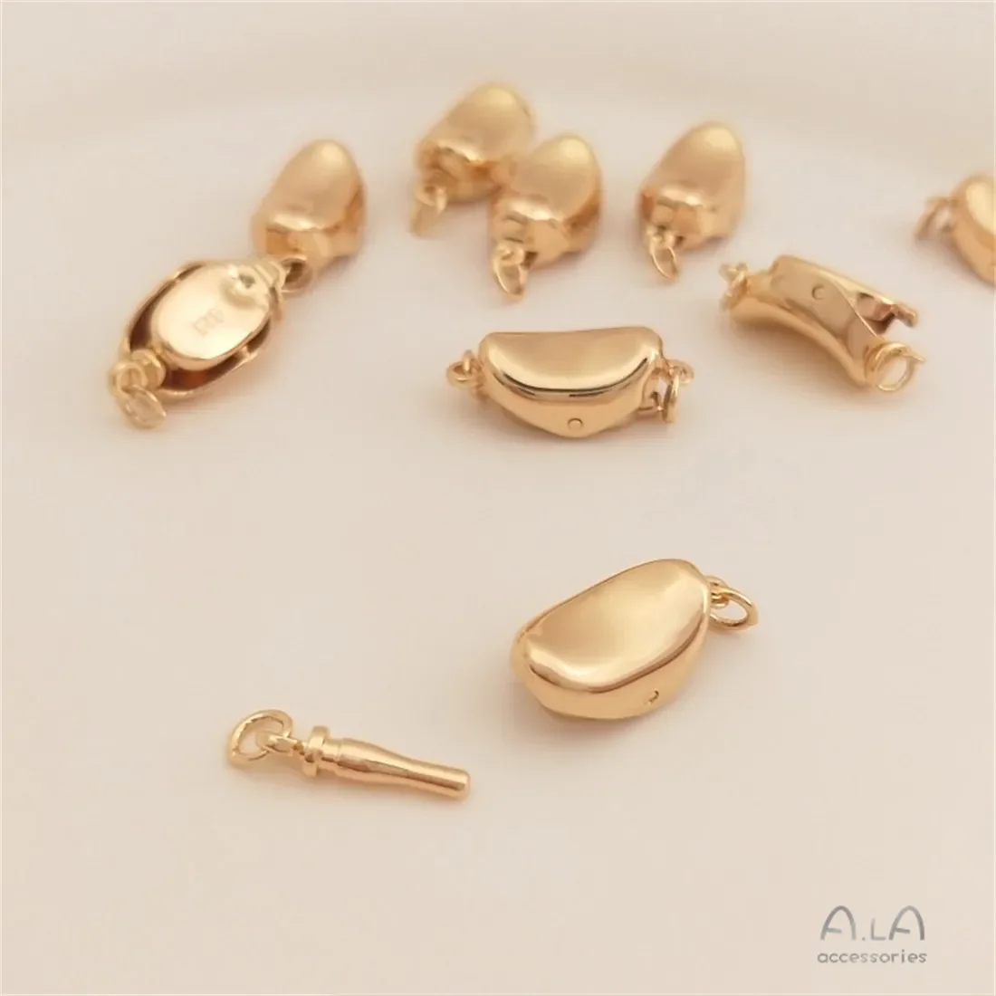 14K Copper Wrapped Gold Boat-shaped Ingot Buckle Pillow Buckle Pearl Stick Buckle Diy Bracelet Necklace Ending Accessories B935