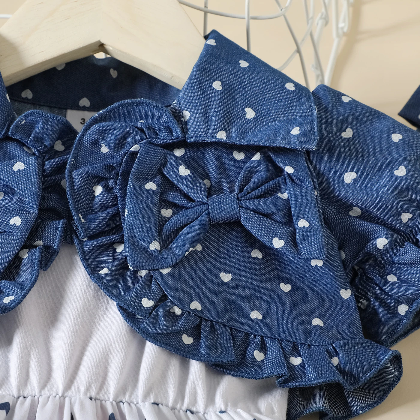 PatPat 3pcs Baby Girl 100% Cotton Allover Heart Print Puff-sleeve Denim Crop Top and Cami Dress & Headband Set